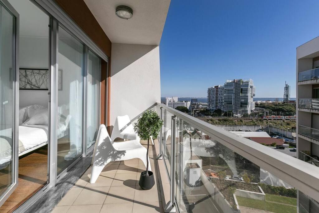 Lisbon Metro Apartment Exteriör bild